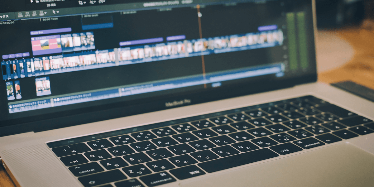 動画編集している画像
